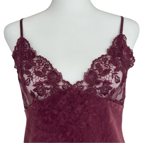 Vintage Victoria's Secret Y2K Silk Blend Lace & Crushed Velvet Cami Top (S) - Picture 5 of 12